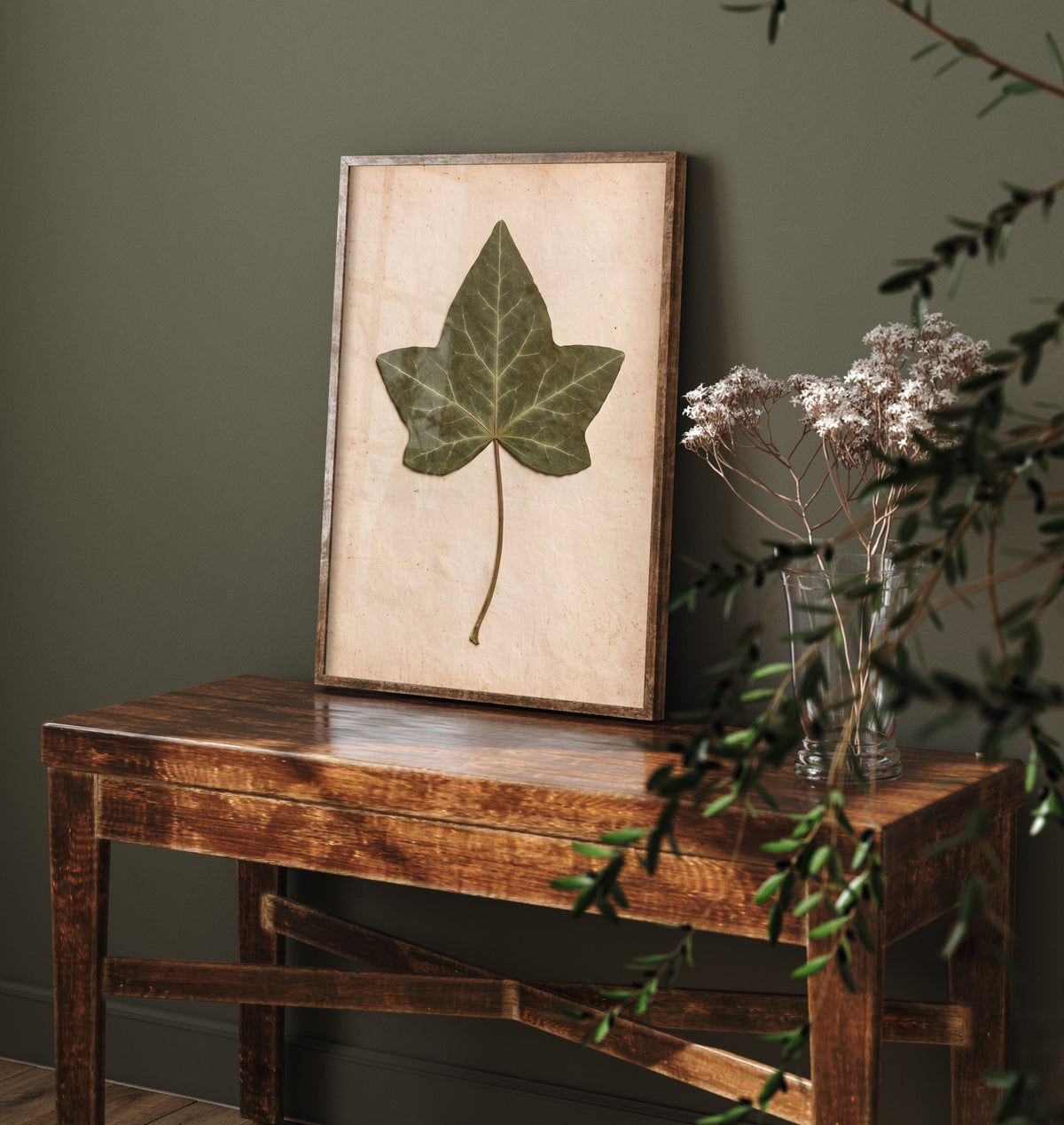 Pressed Ivy Leaf Art Print - English Ivy Vintage Herbarium Poster - Green Cottage Garden Botanical Photo 1/3